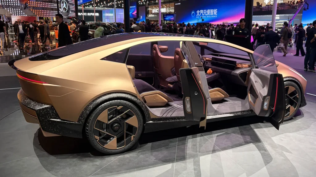 Berdesain Lamborghini Klasik, Hyundai Ioniq V