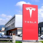 Tesla luncurkan aplikasi Robotaxi untuk pengguna