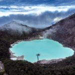 Kawah Putih Ciwidey, Danau Vulkanik Eksotis dengan Suasana Sejuk yang Memikat
