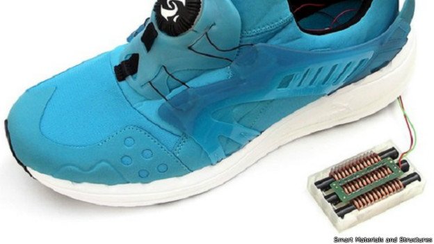 Sepatu Pintar Penghasil Listrik Mulai Jadi Teknologi Masa Depan