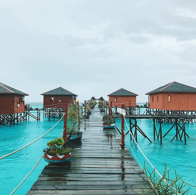 Pulau Maratua: “Maldives-nya Indonesia” yang Bikin Takjub!