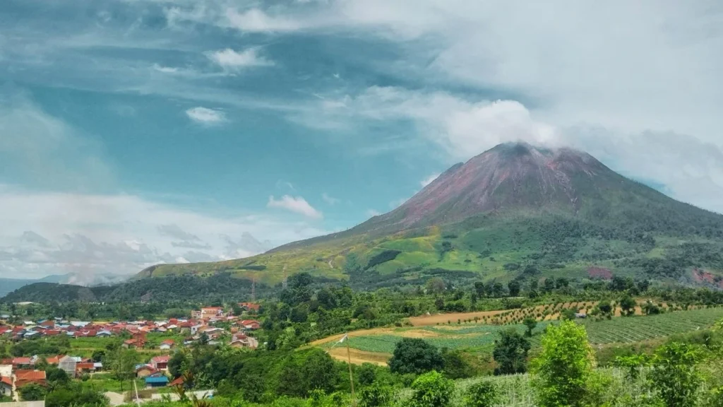 Gunung Sinabung Tetap Jadi Daya Tarik Wisata Alam di Sumatera Utara