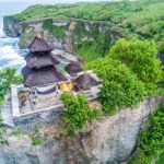 Pura Uluwatu: Keindahan Pura di Atas Tebing yang Memikat Dunia