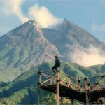 Bukit Klangon, Spot Terbaik Menikmati Keindahan Gunung Merapi dari Dekat