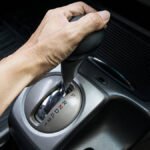 Cara mengemudi Mobil Matic yang  Mempercepat Kerusakan Transmisi