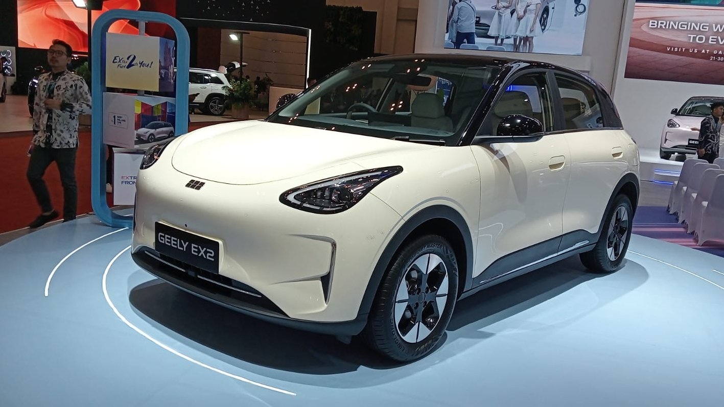 Geely EX2 Mobil Listrik Penggerak Roda Belakang