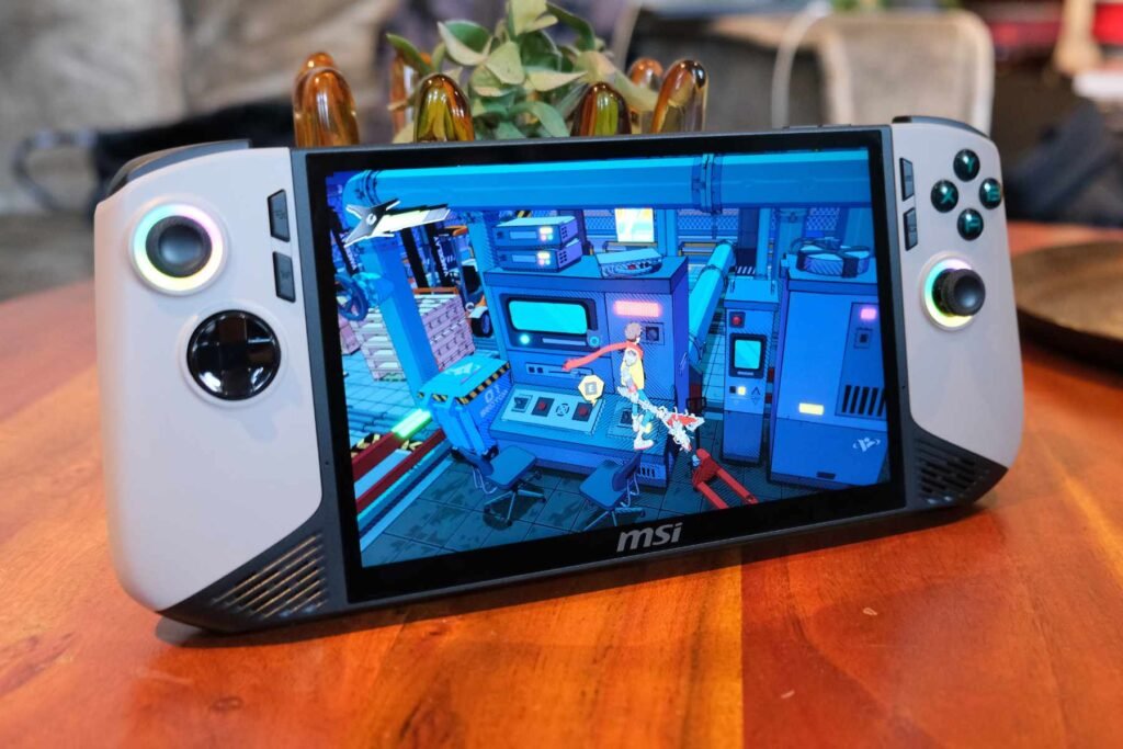 Handheld Gaming Kencang dengan Intel AI dan Penyimpanan 1TB