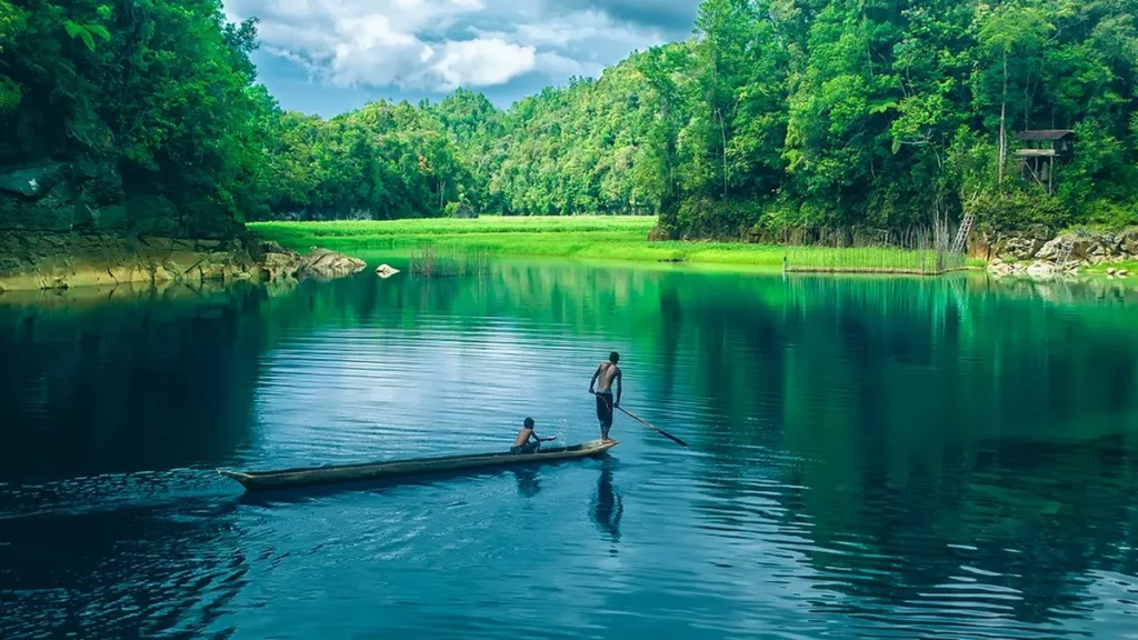 Danau Uter, Pesona Alam Tersembunyi yang Memikat di Kabupaten Maybrat