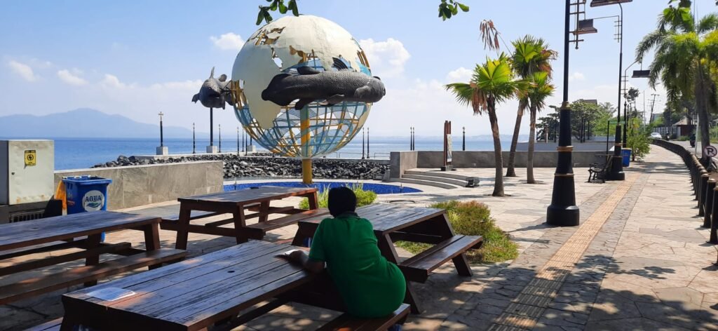 Malalayang Beach Walk