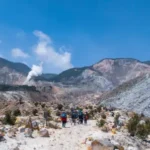 Gunung Papandayan Garut, Destinasi Pendakian Favorit dengan Panorama Eksotis