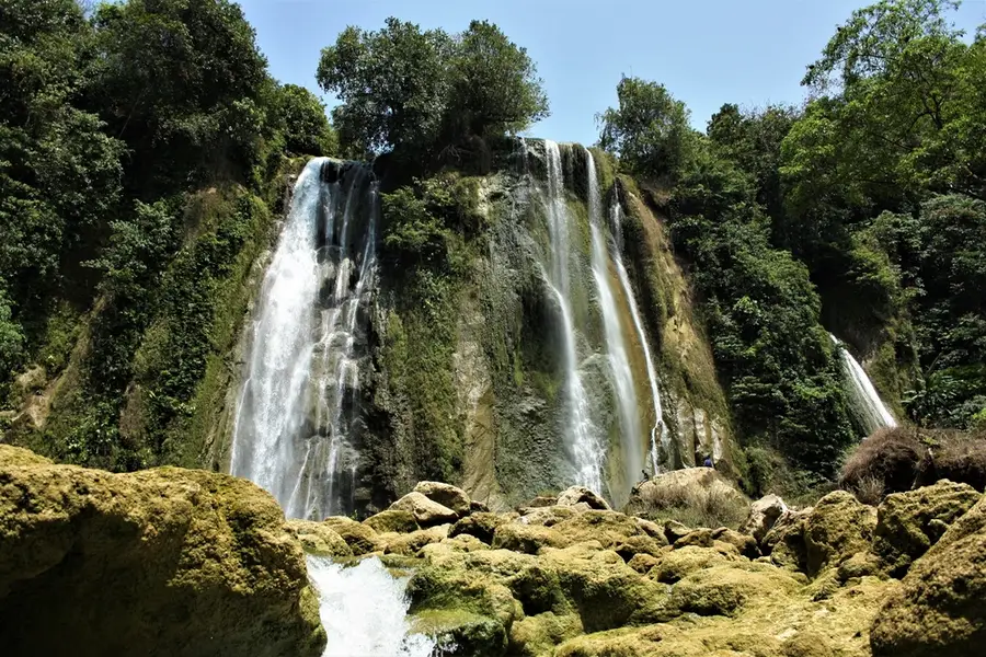 Curug Cikaso Sukabumi, Air Terjun Megah dengan Panorama Alam Memukau