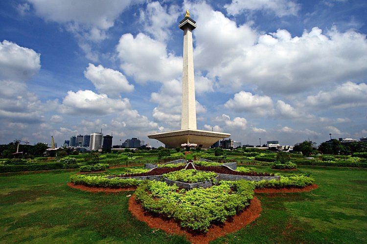 Monumen Nasional (Monas) Tetap Jadi Ikon Wisata Sejarah Jakarta