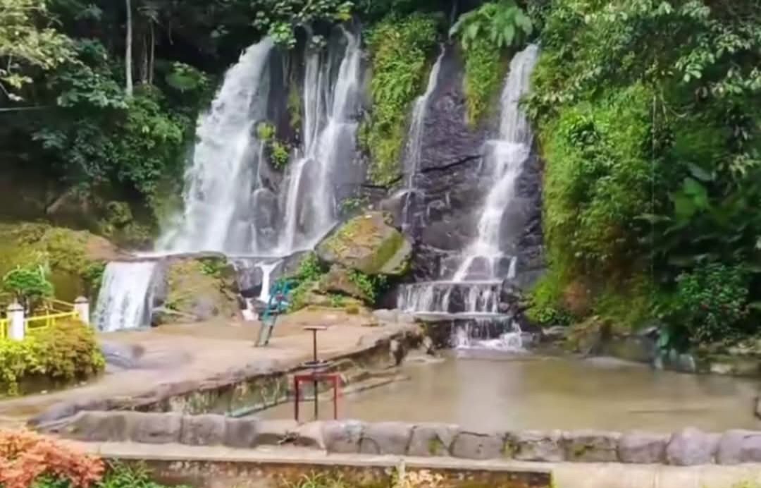Air Terjun Bah Biak, Surga Tersembunyi yang Menawarkan Keindahan Alam Memukau