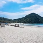 Pantai Selong Belanak, Destinasi Wisata Pantai Favorit di Lombok Tengah