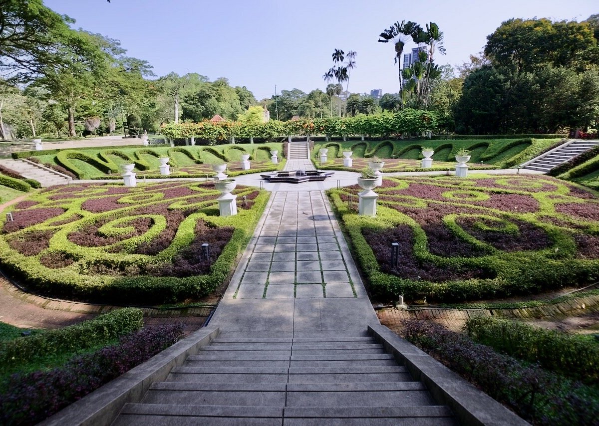 Taman Tasik Perdana, Oase Hijau yang Menawarkan Ketenangan di Tengah Kuala Lumpur