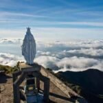 Gunung Ramelau (Hatubuilico): Puncak Tertinggi Timor-Leste yang Penuh Pesona Alam dan Spiritualitas