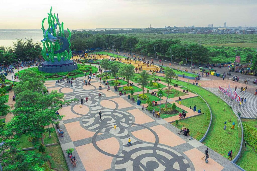 Pantai Kenjeran, Destinasi Wisata Pesisir yang Menjadi Ikon Surabaya